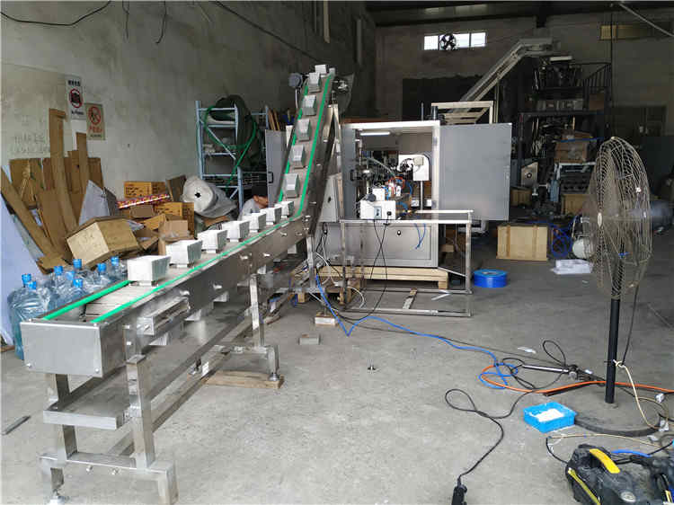 2019-5-14, JOYGOAL GD-8-200 Automatic pouch packing machine for filling meat and